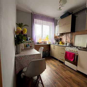 Продається 1-но кімнатна квартира  Калуш, вул. Винниченка 2