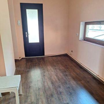 Будинок центр, біля АТБ, Солотвино, Тячівський район, озера