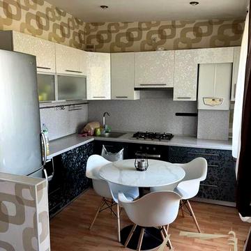 Двокімнатна квартира на Полякова Шевченківський