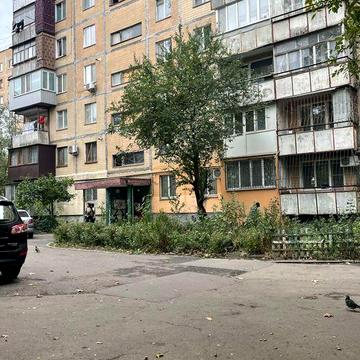 продам 3-х комнатную квартиру в центре, без посредников