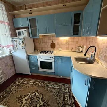 Продаю  однокомнатную крупногабаритную 42м2 квартиру Ингульский район