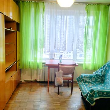 Володимира Сікевича вул., 16