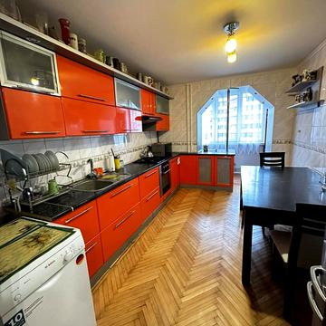 Зеновія Красівського вул., 3
