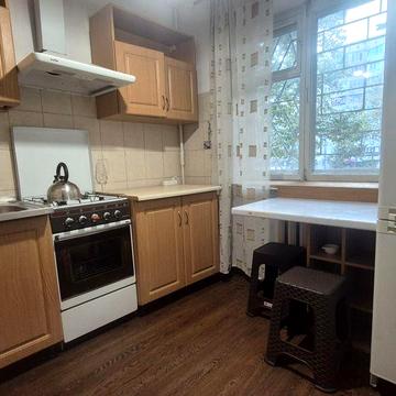 Сдам 2х Ком квартиру Тц Панорама Ул Королева 33