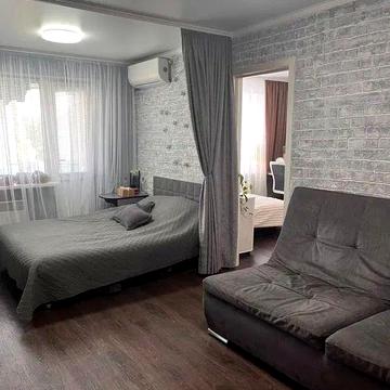 Продам двокімнатну квартиру, район Пацаєва.