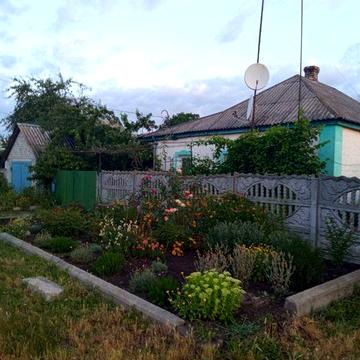 Продам власний дім зі зручностями в м. Пятихатки, південна сторона