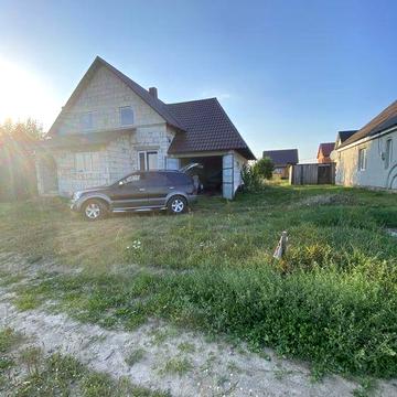 Продам будинок із землею  під житлову забудову торг !