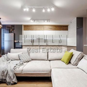 Академіка Заболотного вул., 1-А