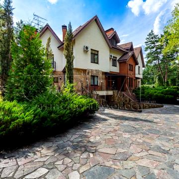 Обухівський