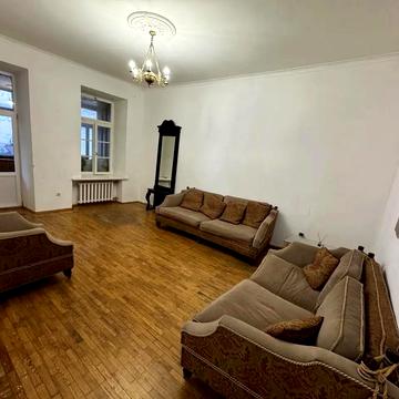 Саксаганського вул., 131-Б