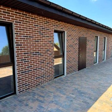 Одноповерховий таунхаус в Бучі . 3,5 сотки землі