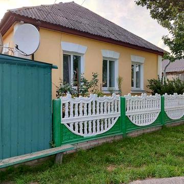 Продам будинок в Глухові