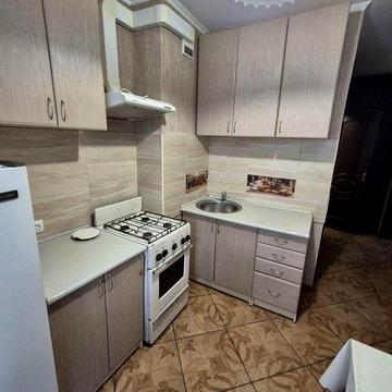 Сдам 2 комн квартиру на Махачкалинской Добровольского