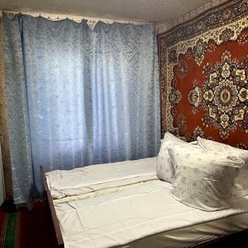 Кропивницького вул., 1