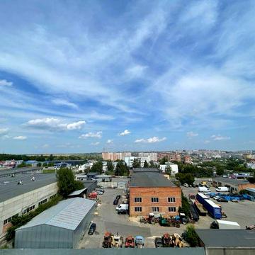 3 кімнатна квартира на Виставці