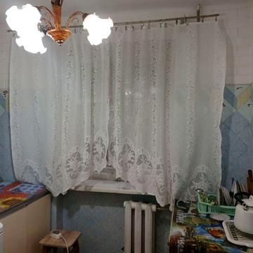 Космонавтів вул., 19