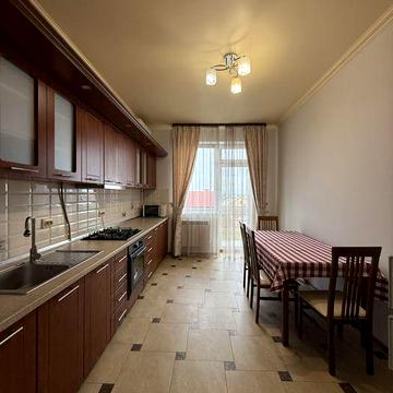 Продаж 3-х кімнатної квартири.