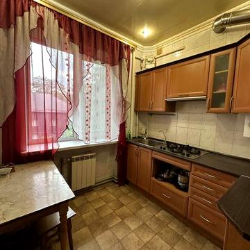 Продам  3-комн квартиру на Долматова YANOVA