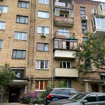 Продам 1-кімнатну квартиру на Володимирській