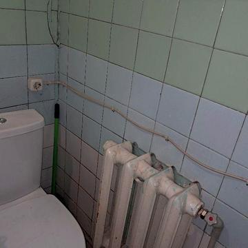 Здам в центрі  Жмеринки по Соборній частину будинку  є двір