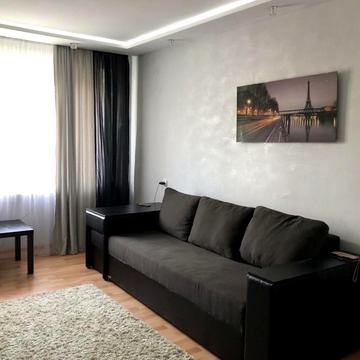 Карпатська вул., 14