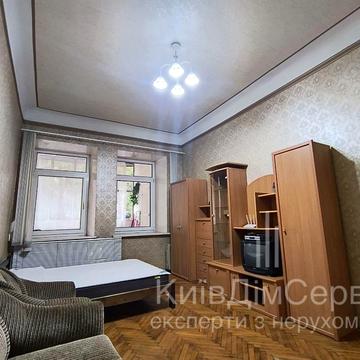 Саксаганського вул., 20