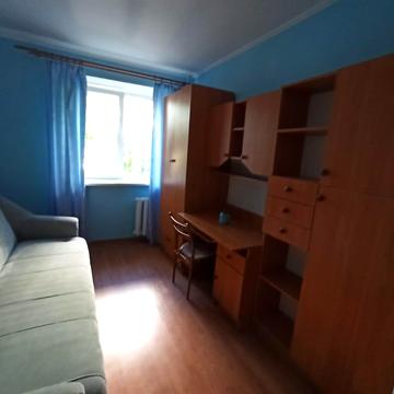Української Перемоги вул. (Академіка Сахарова), 25