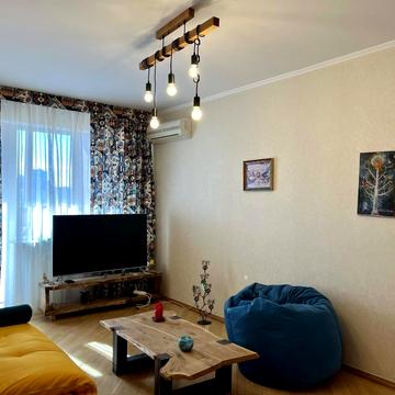 Панаса Мирного вул., 11