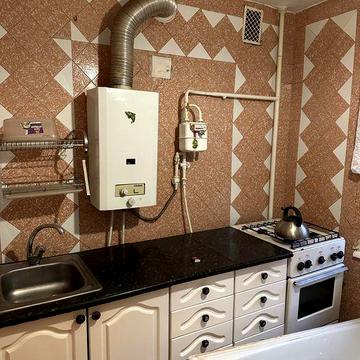 Оренда двокімнатної квартири на Вишеньці, Космонавтів, 33школа. Порика
