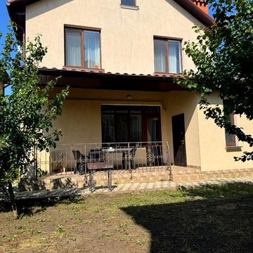 Абрикосова вул.