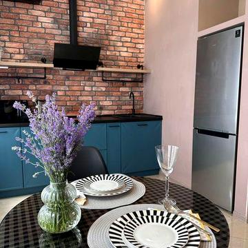 Здам довгостроково свою квартиру до літа.