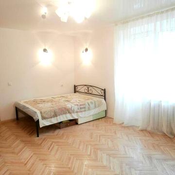 Оренда двокімнатної квартири на вул. Баггоутівській