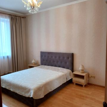 Володимира Івасюка просп. (Героїв Сталінграду), 6