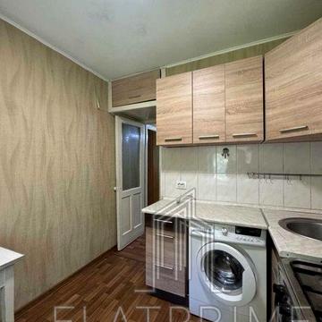 продаж 1к квартири Салютна 9 Шевченківський рн