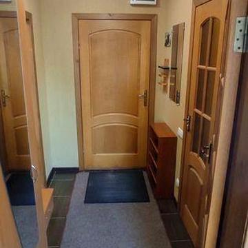 Продам 1 комнатную кв-ру на левом берегу с ремонтом и АО. Собственник