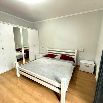 Стильна 2-кімнатна квартира з терасою в новобудові вул. Варшавська