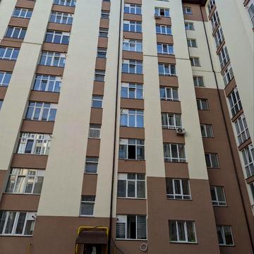 Чорновола вул., 155