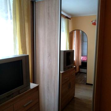 Бакинська вул., 37
