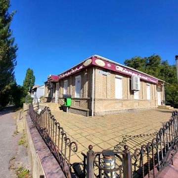 Сергія Яцковського вул., 17
