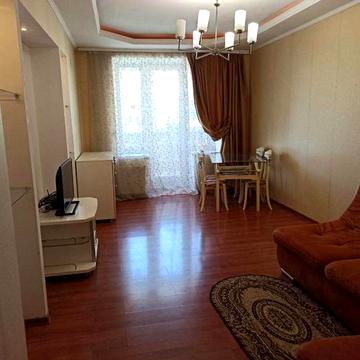 Сдается 2х комнатная квартира Центр АГВ