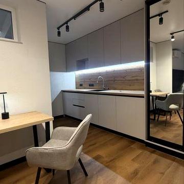 Продаж 2-х апартаментів в центрі міста