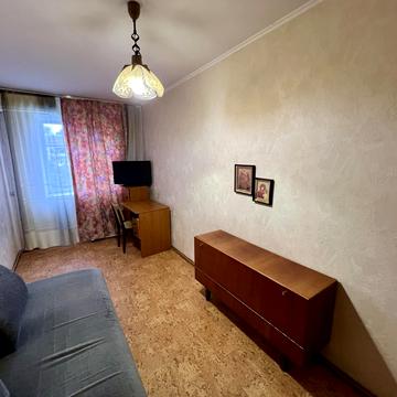 Велика Морська вул., 4