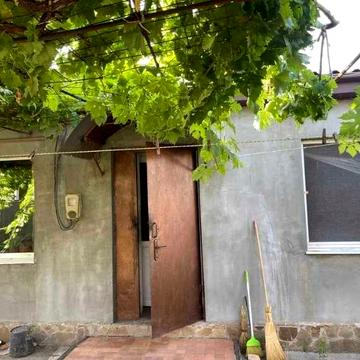 8. Дом с. Усатово рядом с центром