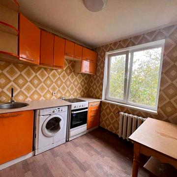 Здам в оренду трикімнатну квартиру по вулиці Соборності