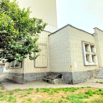 Дніпровська вул., 31