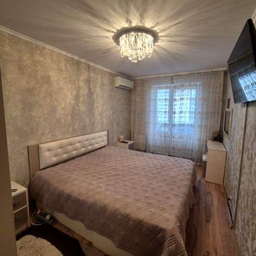 Укомплектована 3-кімнатна на Шкільному