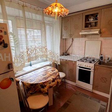 Продаж затишної 2-к квартири вул. Велика Васильківська, 101.