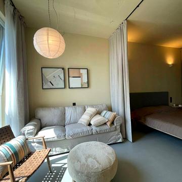 Зоряний бульв., 1-М