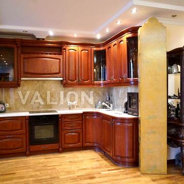 Вадима Гетьмана вул., 1-Б