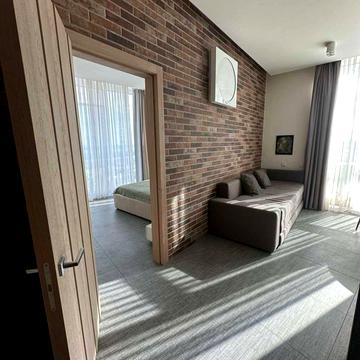 Сімферопольська вул., 14